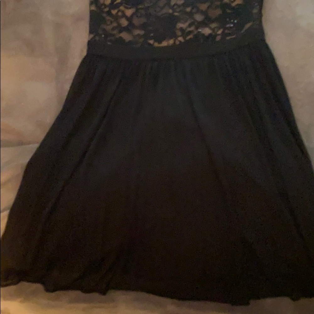 Dress - Picture 2 of 5